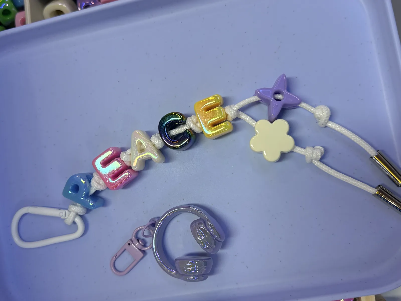 Bracelet and keychain making activity