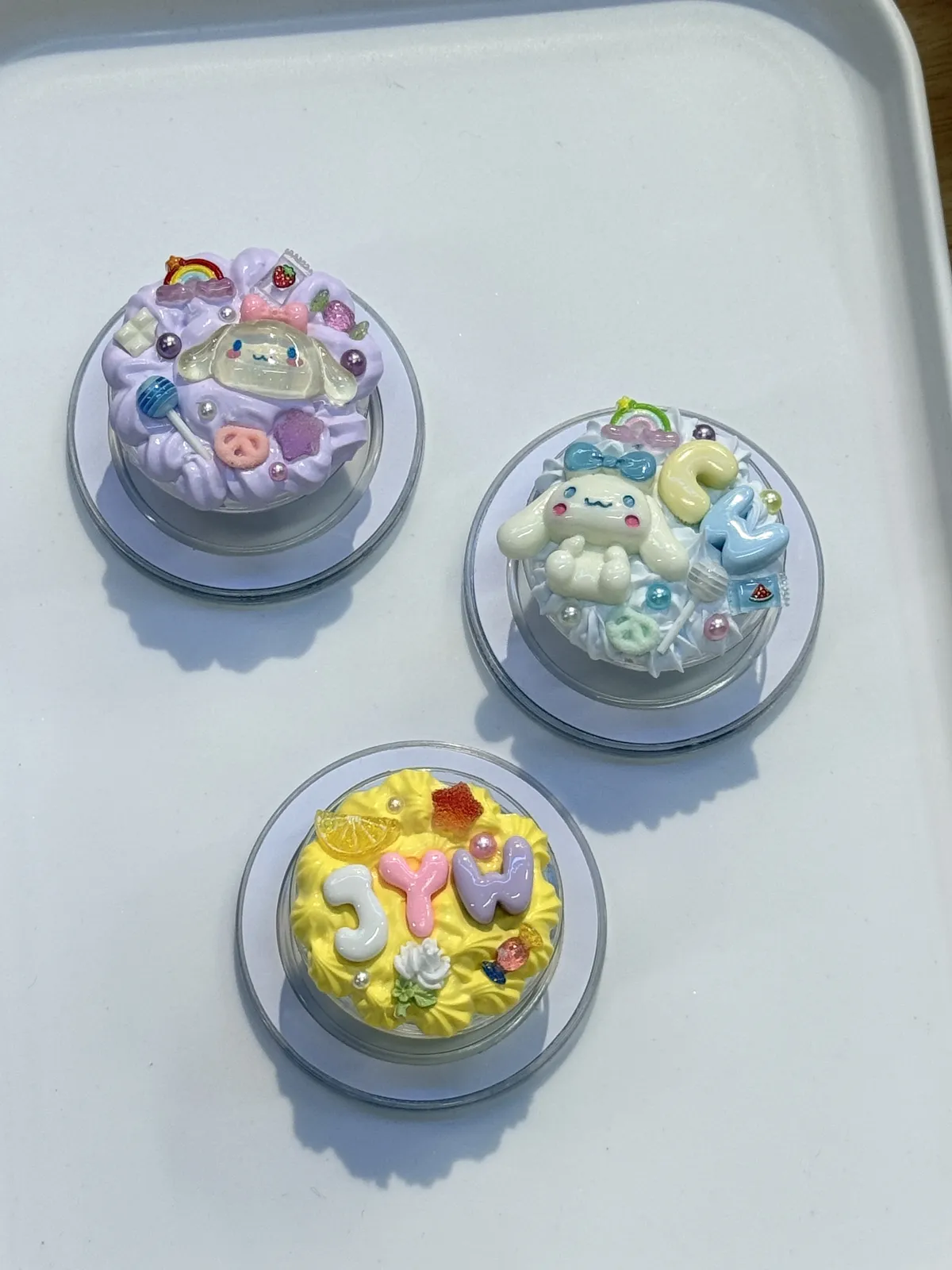 Cream glue and decoden craft