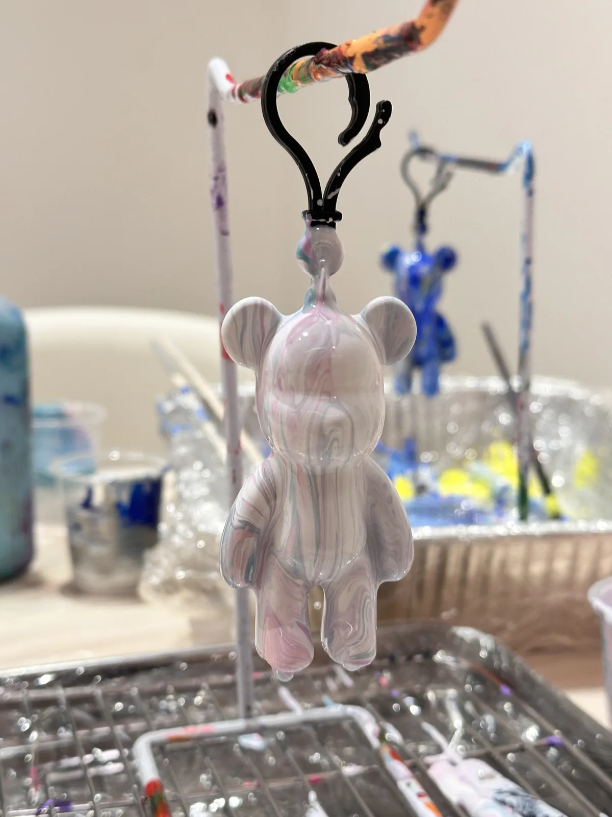 Fluid bear painting activity